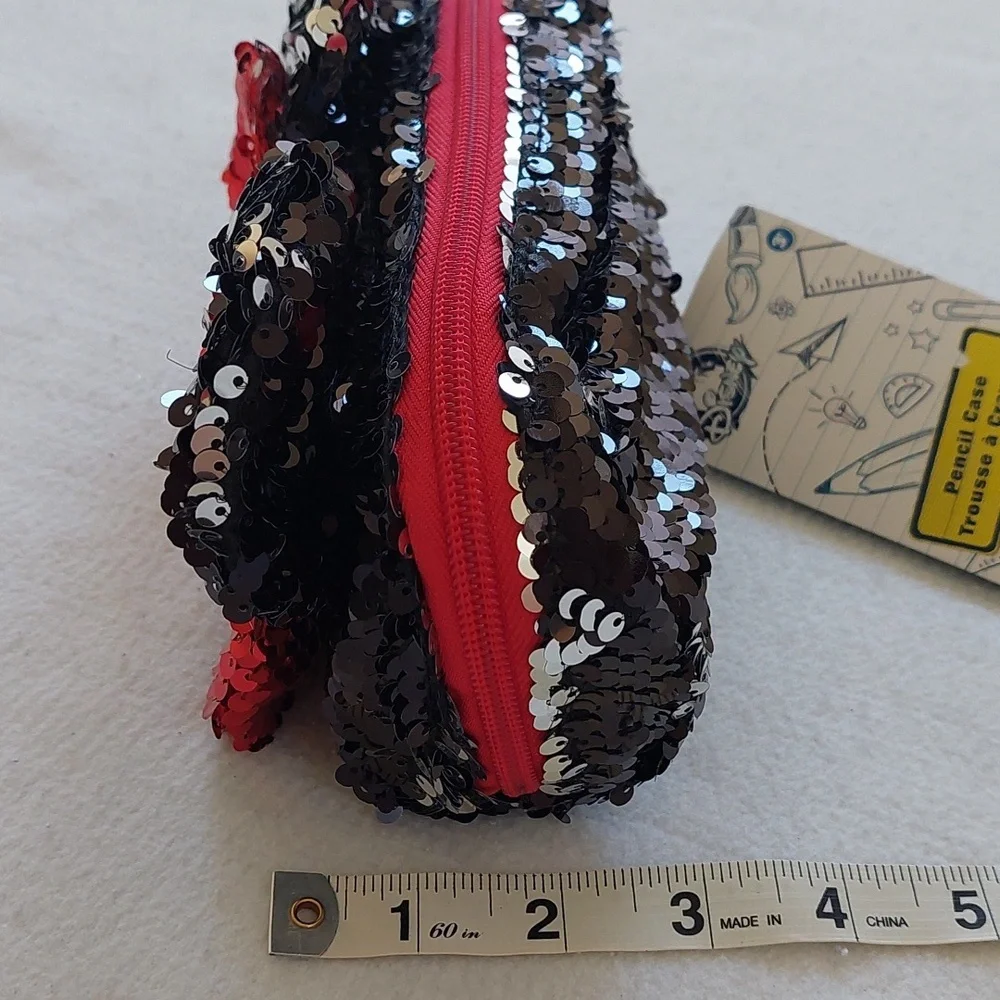 DISNEY Minnie Mouse mini bag NWT